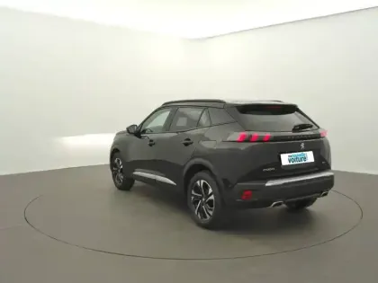 Photo 6 Peugeot 2008  PureTech 130 S&S EAT8