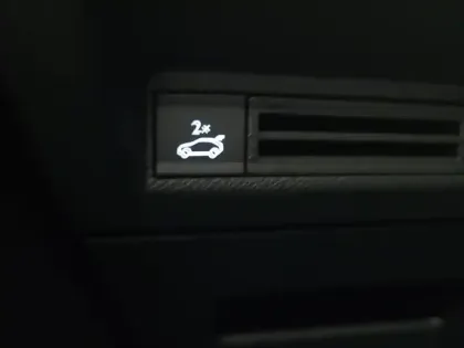 Photo 16 Peugeot 3008  Hybrid 145 e-DCS6