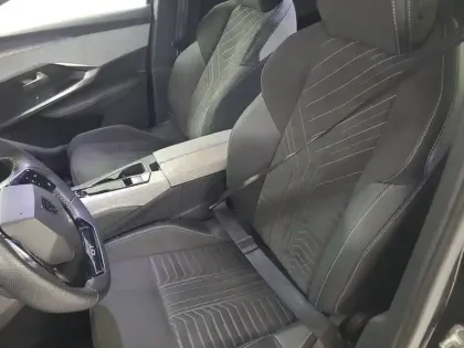 Photo 19 Peugeot 3008  Hybrid 145 e-DCS6