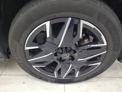 Photo 8 Peugeot 3008  Hybrid 145 e-DCS6