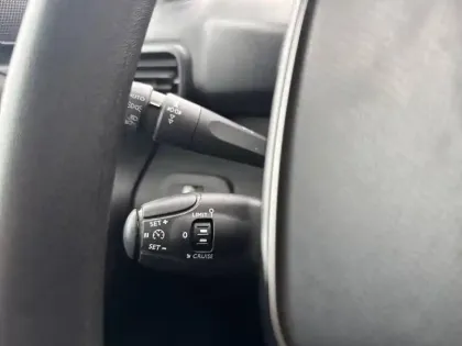 Photo 14 Peugeot Partner  FOURGON STANDARD 650 KG BLUEHDI 100 S&S BVM5