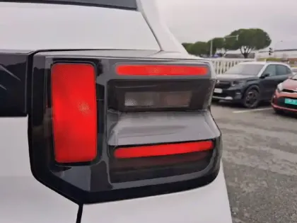 Photo 16 Citroën C3  Hybride 110 ch e-DCS6