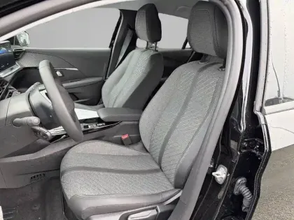 Photo 10 Peugeot 208  Hybrid 110 e-DCS6