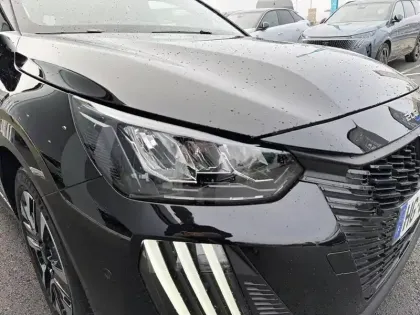 Photo 15 Peugeot 208  Hybrid 110 e-DCS6