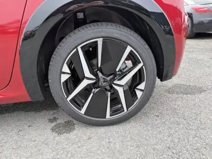 Photo 52 Peugeot 208  Hybrid 110 e-DCS6