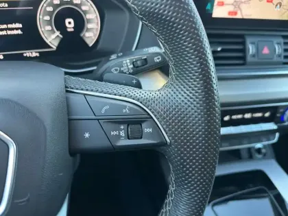 Photo 38 Audi Q5  55 TFSIe 367 S tronic 7 Quattro