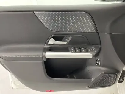 Photo 28 Mercedes Classe B  180 7G-DCT