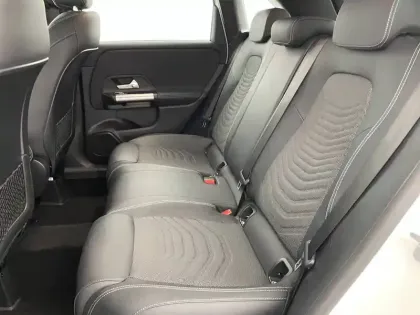 Photo 15 Mercedes Classe B  180 7G-DCT