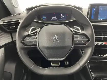 Photo 22 Peugeot 2008  PureTech 130 S&S EAT8