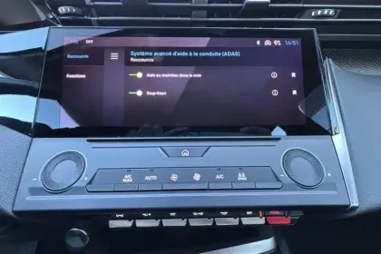 Photo 15 Peugeot 308  BlueHDi 130ch S&S BVM6