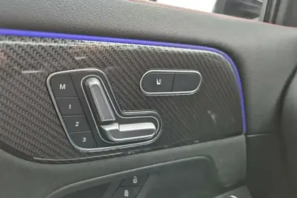 Photo 19 Mercedes GLA  200 d 8G-DCT