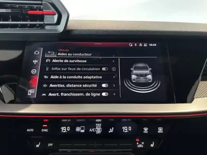 Photo 36 Audi A3 RS3 Sportback 2.5 TFSI 400 S tronic 7 Quattro