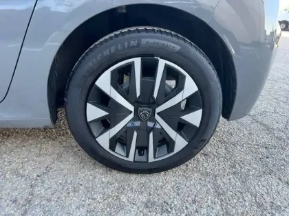 Photo 10 Peugeot 208  PureTech 100 S&S BVM6