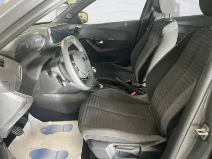 Photo 24 Peugeot 2008  PureTech 100 S&S BVM6