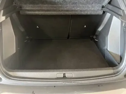 Photo 37 Peugeot 2008  PureTech 100 S&S BVM6