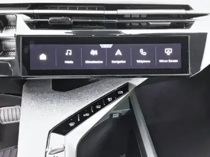 Photo 19 Peugeot 3008  Hybrid 145 e-DCS6