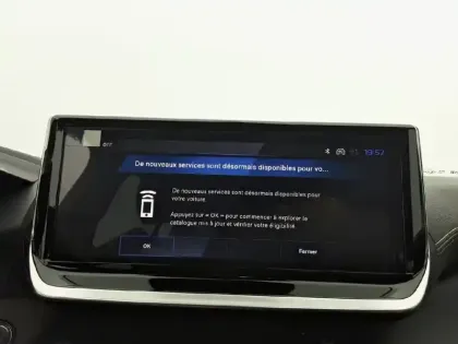 Photo 24 Peugeot 2008  Hybrid 145 e-DCS6