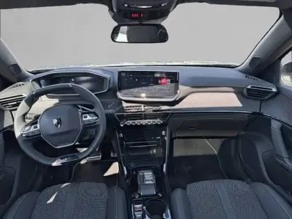 Photo 27 Peugeot 2008  Hybrid 145 e-DCS6