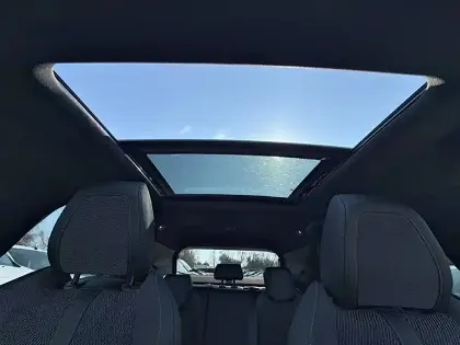 Photo 58 Peugeot 2008  Hybrid 145 e-DCS6