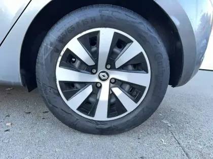 Photo 18 Renault Clio  Blue dCi 100