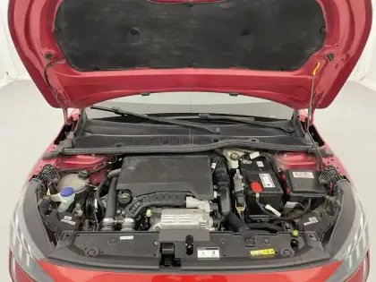 Photo 20 Peugeot 208  PureTech 130 S&S EAT8