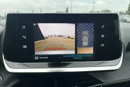 Photo 21 Peugeot 2008  Electrique 136 ch