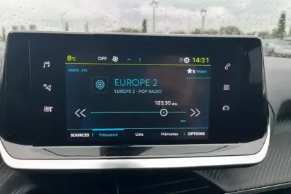 Photo 20 Peugeot 2008  Electrique 136 ch