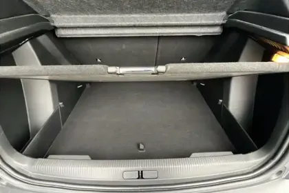 Photo 13 Peugeot 2008  Electrique 136 ch