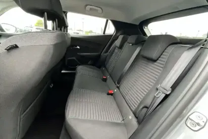 Photo 15 Peugeot 2008  Electrique 136 ch