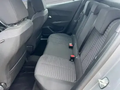 Photo 9 Peugeot 2008  PureTech 100 S&S BVM6