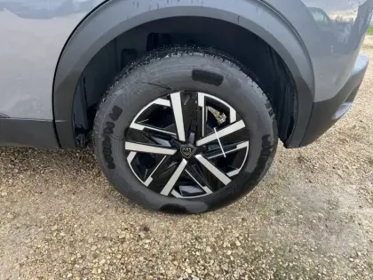 Photo 26 Peugeot 2008  PureTech 100 S&S BVM6