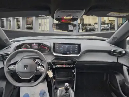 Photo 23 Peugeot 2008  PureTech 100 S&S BVM6