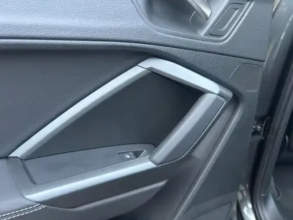 Photo 24 Audi Q3  Sportback 45 TFSIe  245 ch S tronic 6