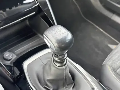 Photo 13 Peugeot 2008  BlueHDi 110 S&S BVM6