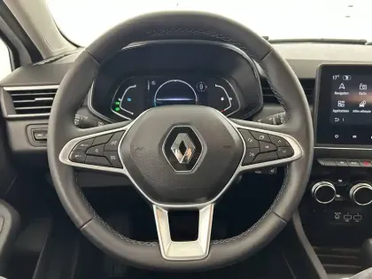 Photo 46 Renault Clio  SOCIETE E-TECH 140 - 21