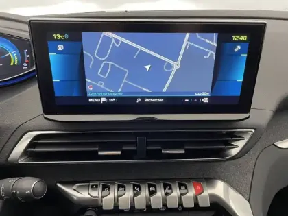 Photo 83 Peugeot 3008  Hybrid 225 e-EAT8