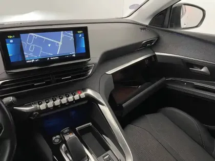 Photo 63 Peugeot 3008  Hybrid 225 e-EAT8