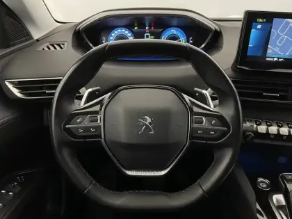 Photo 54 Peugeot 3008  Hybrid 225 e-EAT8