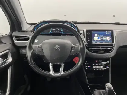 Photo 21 Peugeot 2008  1.2 PureTech 110ch S&S BVM5