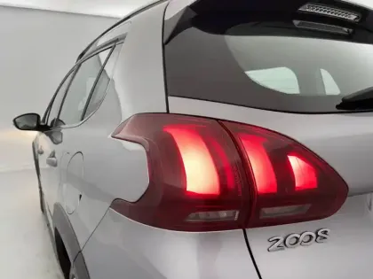 Photo 27 Peugeot 2008  1.2 PureTech 110ch S&S BVM5