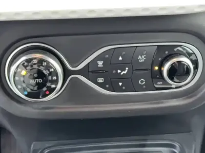 Photo 30 Renault Twingo  III SCe 65