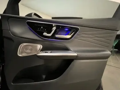 Photo 106 Mercedes Classe GLC 300 de 4MATIC AMG Line