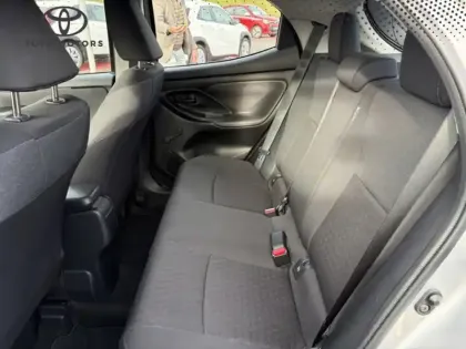 Photo 11 Toyota Yaris Hybride 116h Dynamic Business