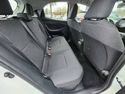 Photo 12 Toyota Yaris Hybride 116h Dynamic