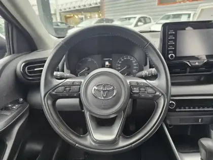 Photo 13 Toyota Yaris Hybride 116h Dynamic