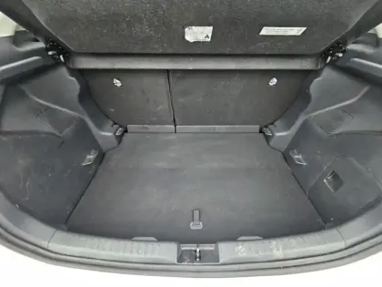 Photo 9 Toyota Yaris Hybride 116h Dynamic