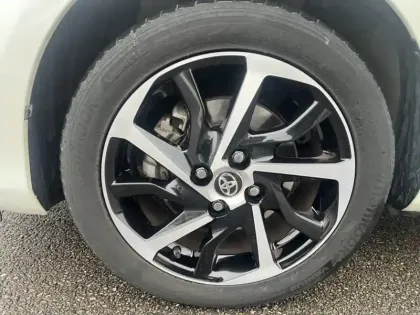 Photo 8 Toyota Yaris Hybrid Collection 1.5 101 ch