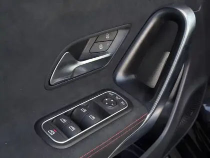 Photo 42 Mercedes CLA 250 e Hybrid EQ AMG Line