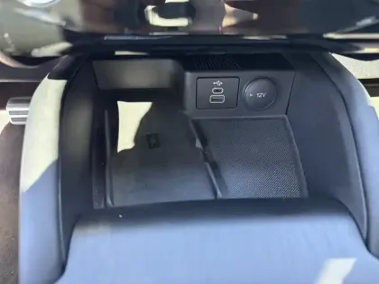 Photo 21 Ford Kuga 2.5 Duratec 243ch Hybride Rechargeable ST-Line X Powershift