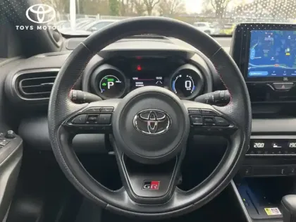 Photo 17 Toyota Yaris Hybride 116h GR SPORT